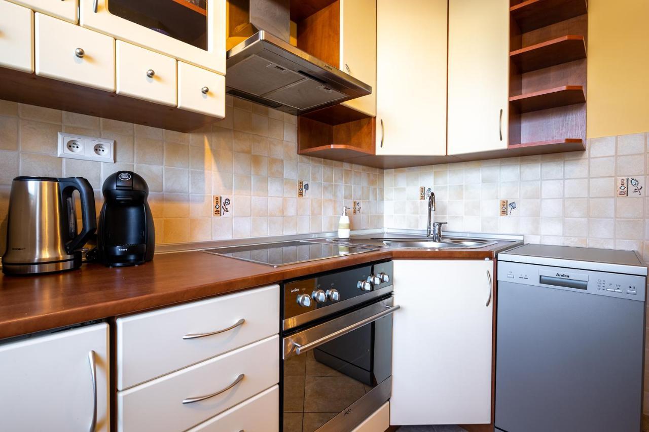 Rodzinny Apartament Z Garazem - Not For Ar-ab! Apartmán